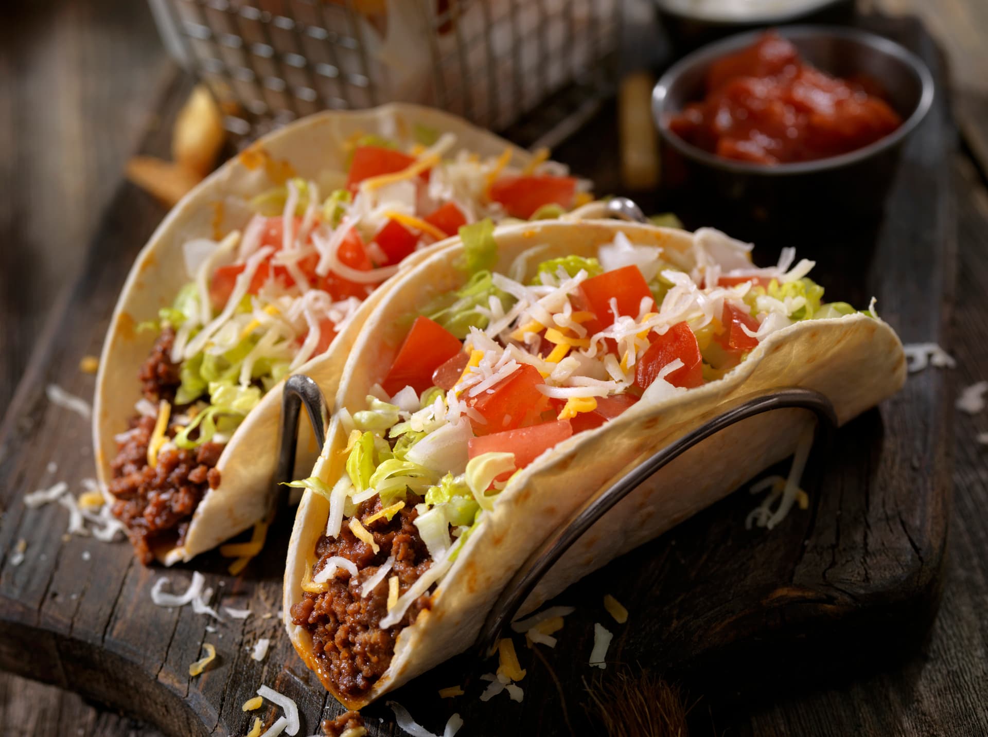 Two tacos on a plate