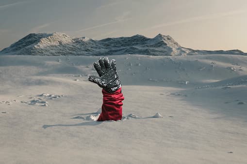 hiker trapped in snow
