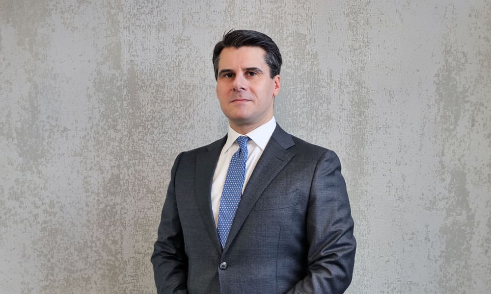 Headshot of Stefano Manna, head of GP advisory for private equity at Investec